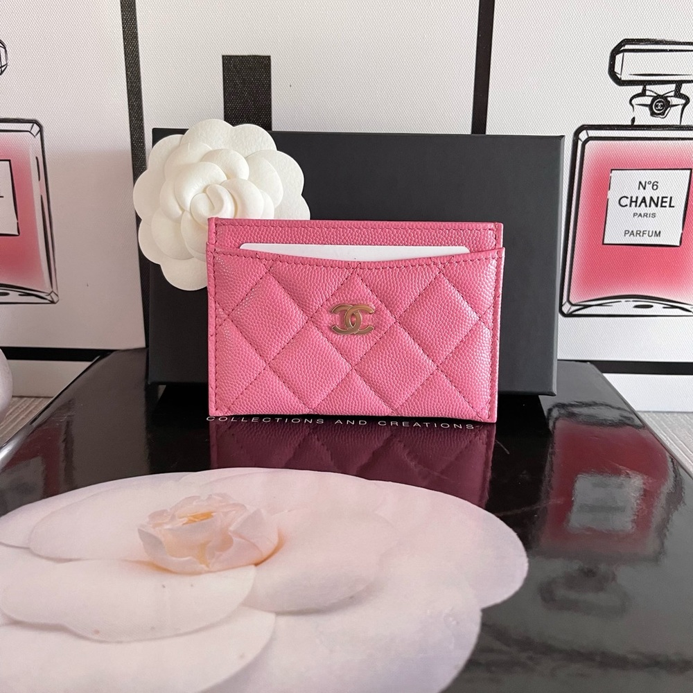 💞Chanel Pink card holder 💞